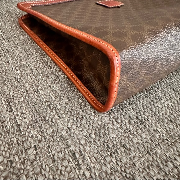 EUC Celine Macadam Triomphe CLUTCH - Picture 5 of 12